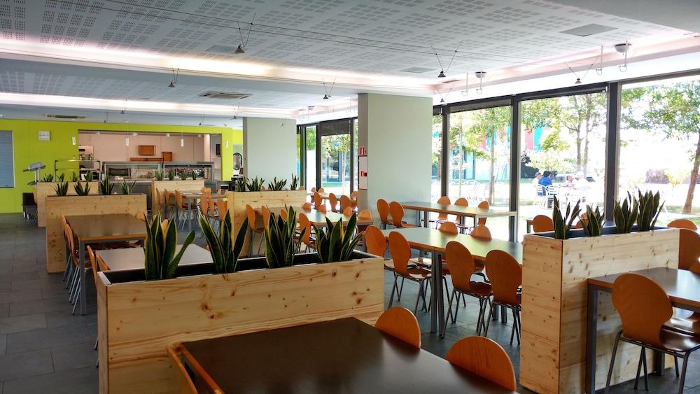 Centre Esplai Albergue El Prat de Llobregat Exterior foto